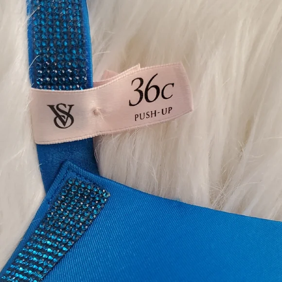 Nwt Victoria's Secret Push Up Blue  Bra with Molded Cups - Picture 14 of 15